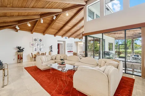 5104 Pineview Circle Delray Beach FL 33445