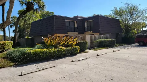 117 1st Court Palm Beach Gardens FL 33410