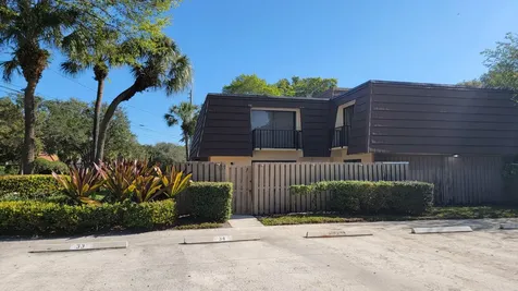 117 1st Court Palm Beach Gardens FL 33410