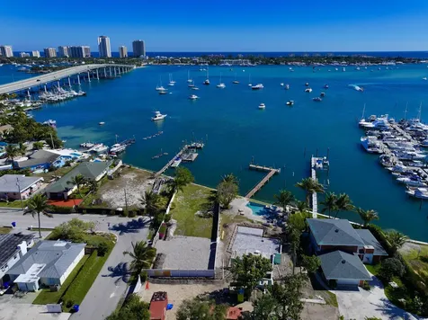265 E 23rd Street Riviera Beach FL 33404