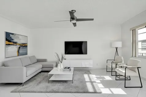 567 Normandy L Lane Delray Beach FL 33484