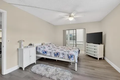 118 Capri C Delray Beach FL 33484
