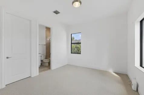6980 Nw 28th Avenue Boca Raton FL 33496