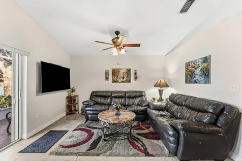 11827 Sw 7th Street Pembroke Pines FL 33025