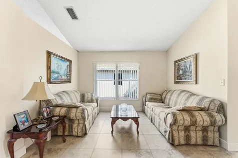 11827 Sw 7th Street Pembroke Pines FL 33025