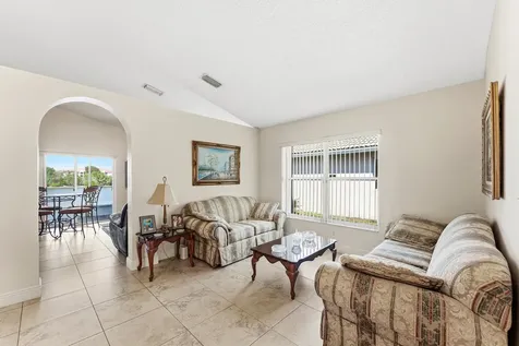 11827 Sw 7th Street Pembroke Pines FL 33025