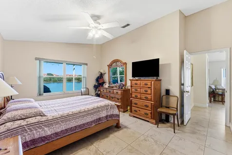 11827 Sw 7th Street Pembroke Pines FL 33025