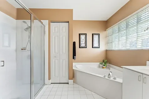 11827 Sw 7th Street Pembroke Pines FL 33025