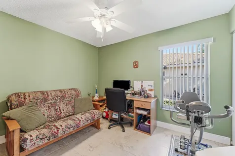 11827 Sw 7th Street Pembroke Pines FL 33025