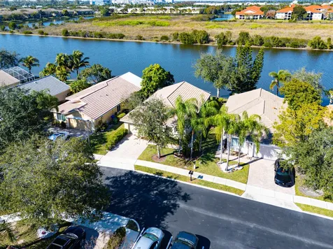 11827 Sw 7th Street Pembroke Pines FL 33025