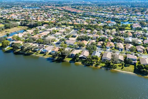 11827 Sw 7th Street Pembroke Pines FL 33025