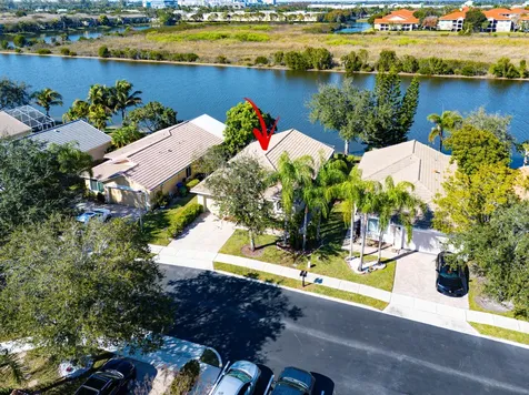 11827 Sw 7th Street Pembroke Pines FL 33025