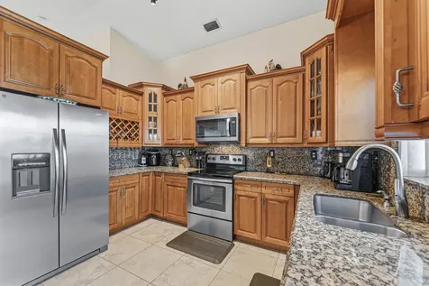 11827 Sw 7th Street Pembroke Pines FL 33025