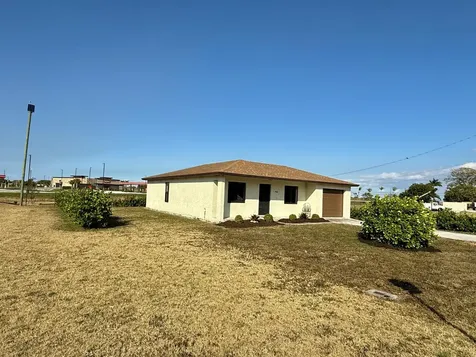 920 Nw 4th Street South Bay FL 33493