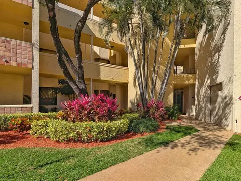 7535 La Paz Boulevard Boca Raton FL 33433