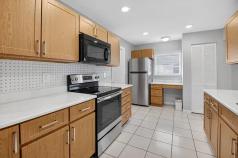 1825 Sw 17th Street Boynton Beach FL 33426