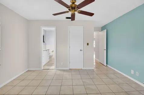 1825 Sw 17th Street Boynton Beach FL 33426