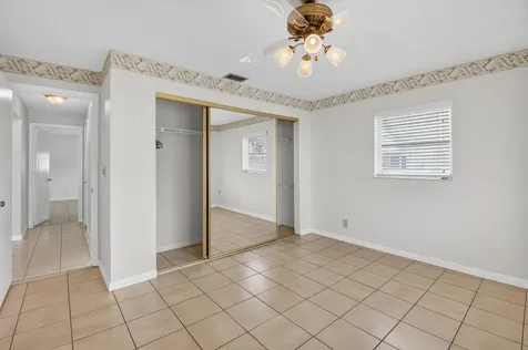 1825 Sw 17th Street Boynton Beach FL 33426