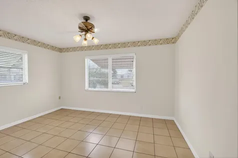 1825 Sw 17th Street Boynton Beach FL 33426
