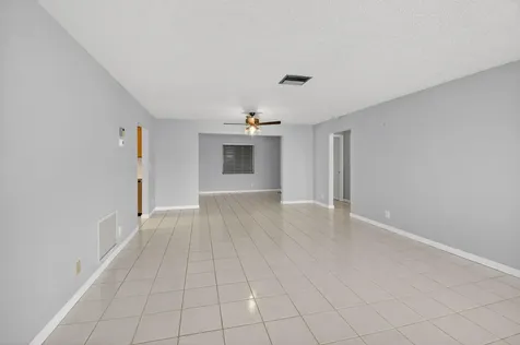 1825 Sw 17th Street Boynton Beach FL 33426
