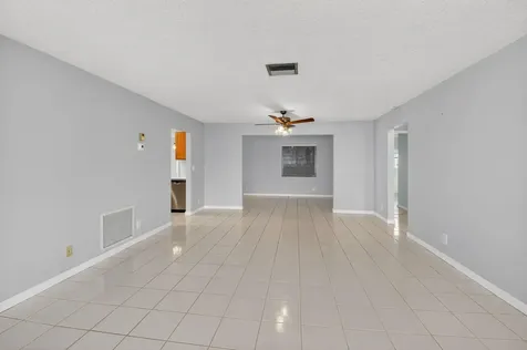 1825 Sw 17th Street Boynton Beach FL 33426
