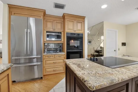 10185 Harbourtown Court Boca Raton FL 33498