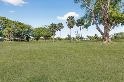 10185 Harbourtown Court Boca Raton FL 33498