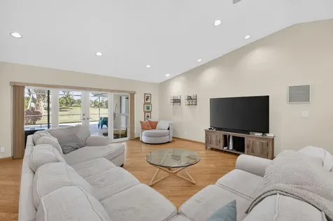 10185 Harbourtown Court Boca Raton FL 33498