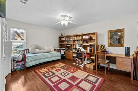 571 Ne Town Terrace Jensen Beach FL 34957