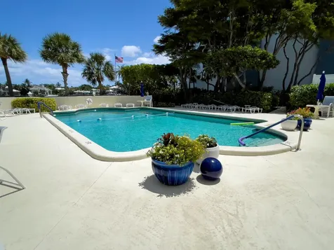 555 Se 6th Avenue Delray Beach FL 33483