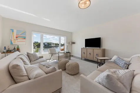 555 Se 6th Avenue Delray Beach FL 33483
