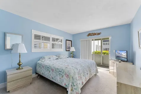 3322 Cynthia Lane Lake Worth Beach FL 33461