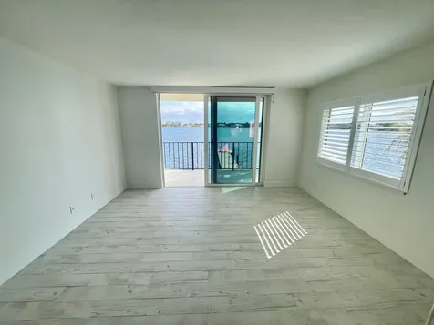300 Croton Avenue Lantana FL 33462