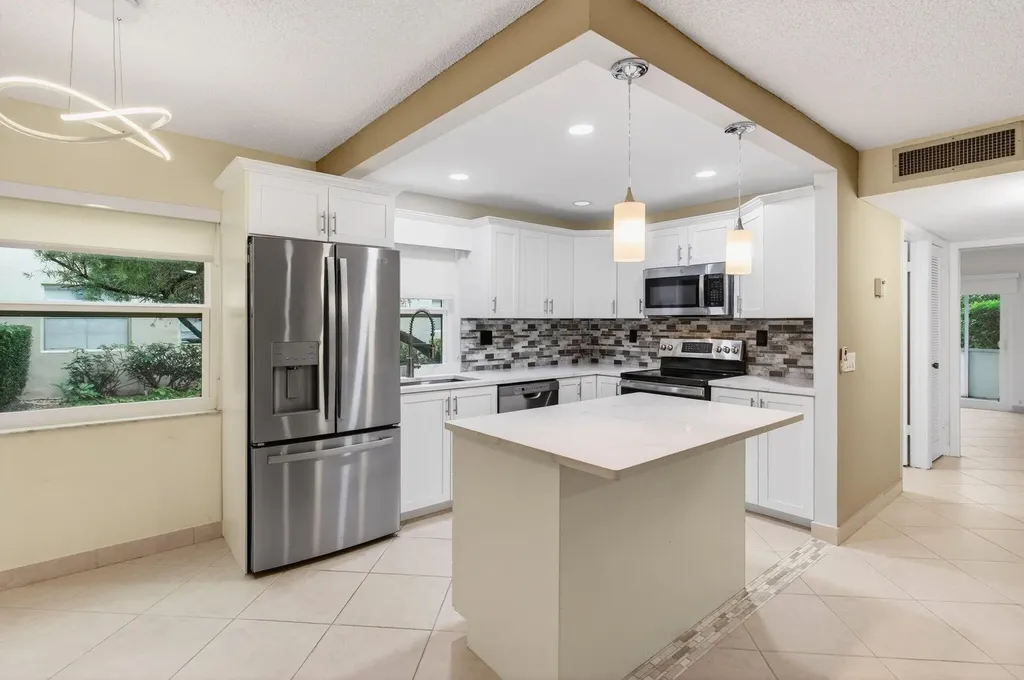 293 Normandy G Delray Beach FL 33484