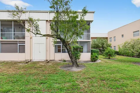 293 Normandy G Delray Beach FL 33484