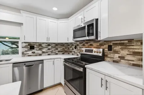 293 Normandy G Delray Beach FL 33484