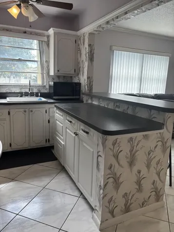 81 Windsor D West Palm Beach FL 33417