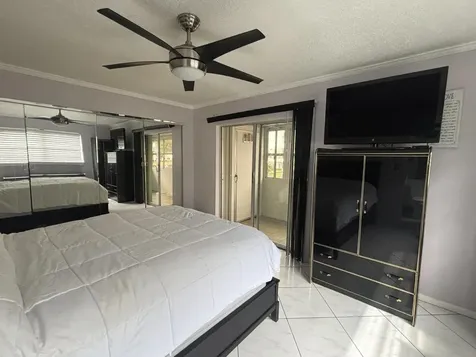81 Windsor D West Palm Beach FL 33417