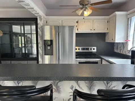 81 Windsor D West Palm Beach FL 33417