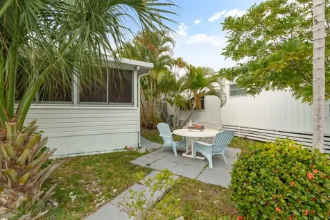 202 N Ibis Briny Breezes FL 33435