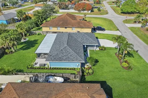 1482 Sw Dow Lane Port Saint Lucie FL 34953