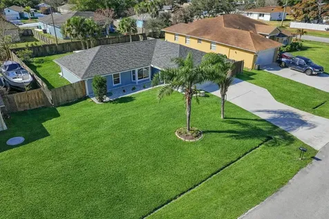1482 Sw Dow Lane Port Saint Lucie FL 34953