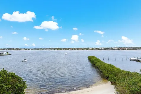 900 Scotia Drive Hypoluxo FL 33462