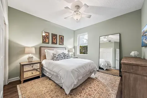 52 Cayman Place Palm Beach Gardens FL 33418