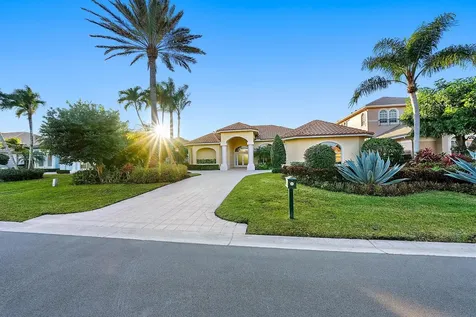 52 Cayman Place Palm Beach Gardens FL 33418