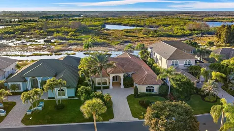 52 Cayman Place Palm Beach Gardens FL 33418