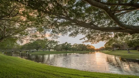 52 Cayman Place Palm Beach Gardens FL 33418