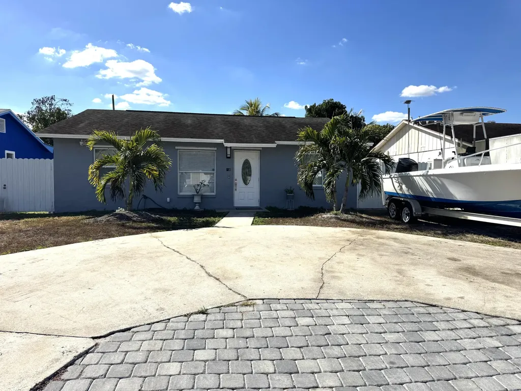 5792 Orange Road Royal Palm Estates FL 33413