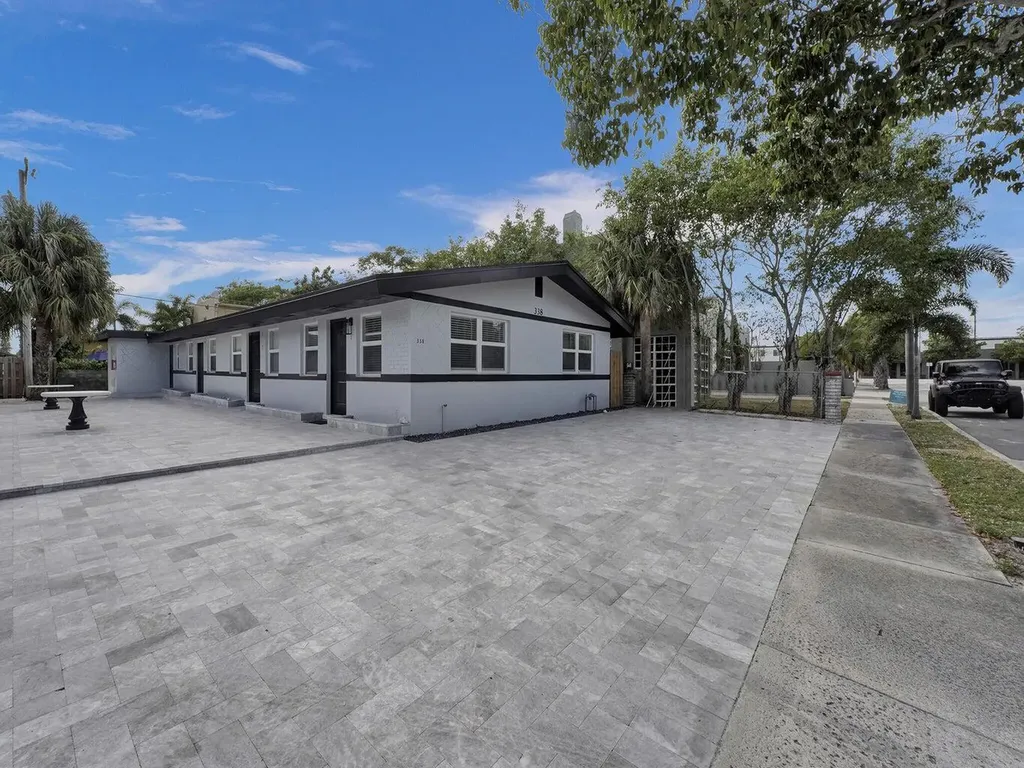 338 Walton Boulevard West Palm Beach FL 33405