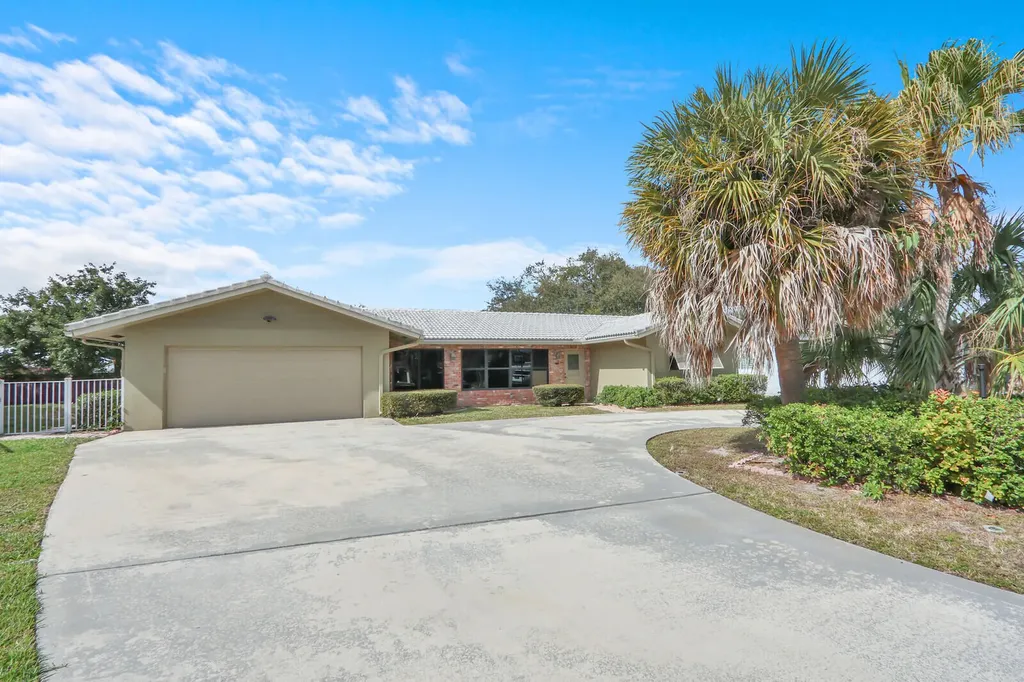 563 Nw 13th Drive Boca Raton FL 33486